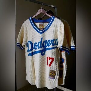 Father Figure KNIT LA DODGERS OHTANI JERSEY SWEATER Kike Hernandez Large NEW MLB